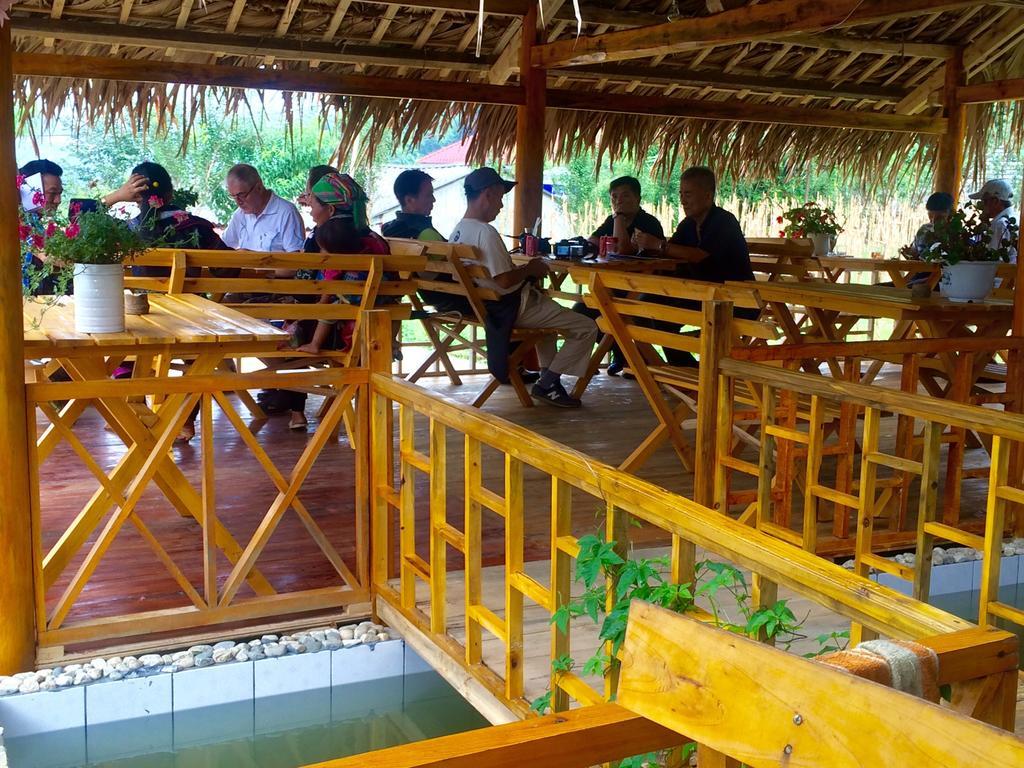 Anh Duc Homestay سابا الغرفة الصورة